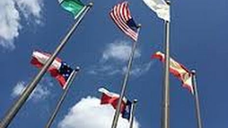 Aluguel de Six Flags Over Texas