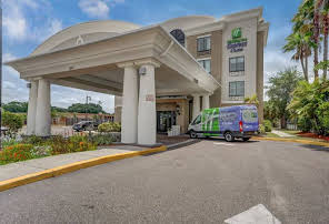 Holiday Inn Express & Suites Tampa -Usf-Busch Gardens Rentals