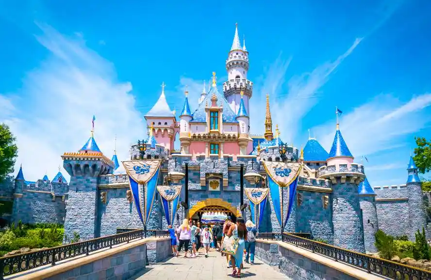 Unlocking Disneyland Adventure: Ease Your Trip with Travel Equipment Rentals