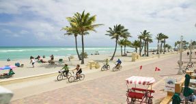 Rent a scooter, wheelchair, or stroller at Ft. Lauderdale - Cloud of Goods