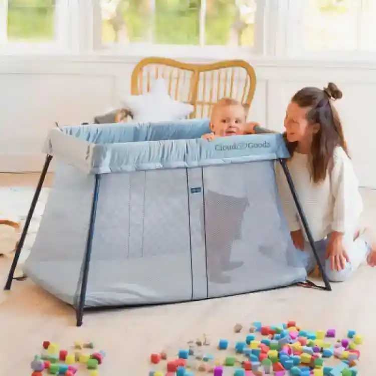 Travel Crib rental Omaha