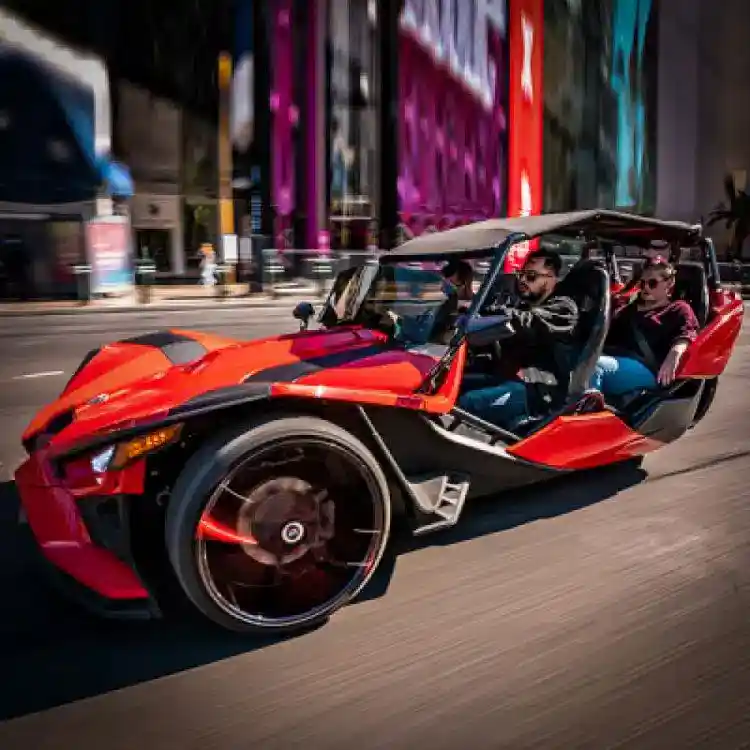 4 Seater slingshot rental 