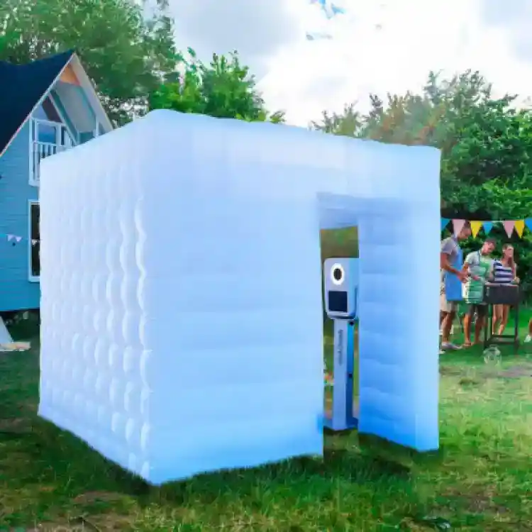 Photo booth  rental 