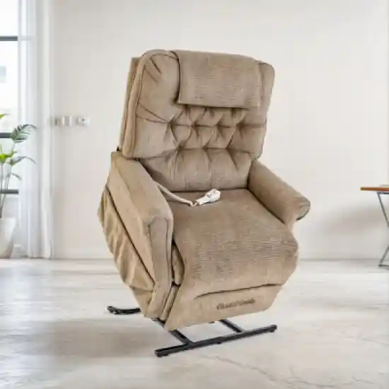 Extra Wide Heavy Duty Recliner rental in Santa Rosa Cloud of Goods