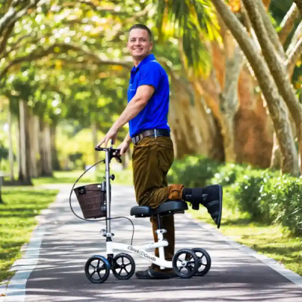 Alquiler de Scooter para rodilla con cesta en Orlando Airport Transportation in central Florida Alquiler de Scooter para rodilla con cesta en Orlando Airport Transportation in central Florida